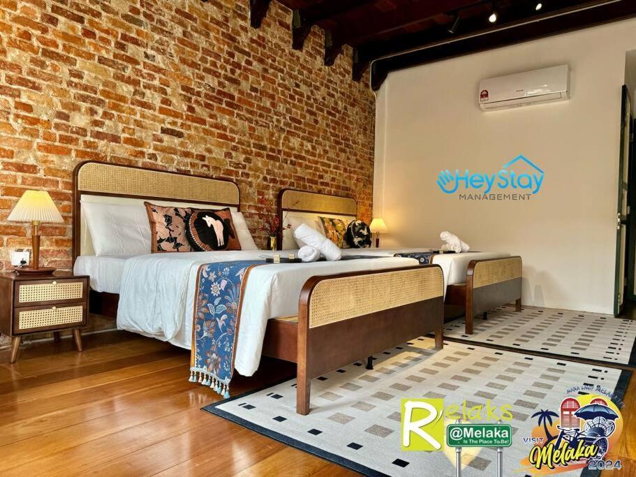 Heritage House 16pax Riverview 3 Mins Walkjonker Holiday home