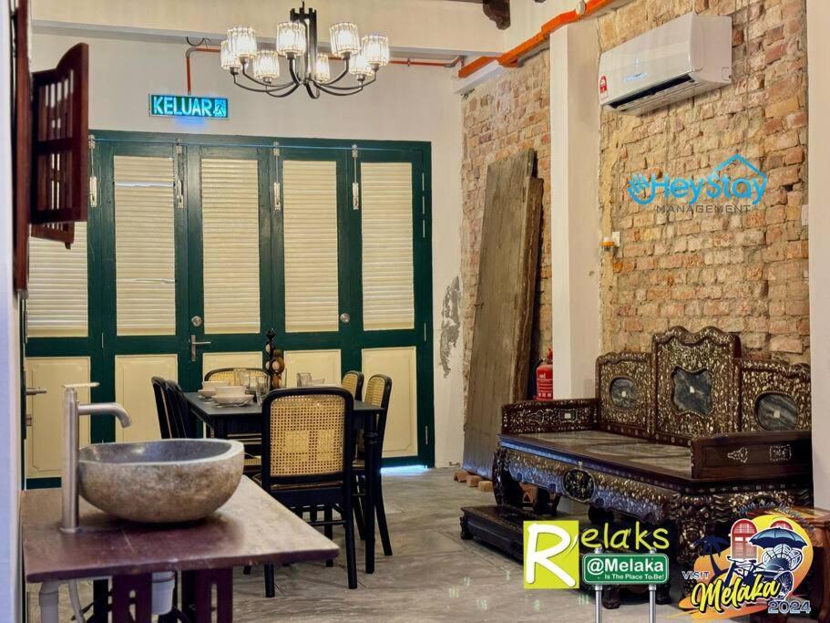 Holiday home Heritage House 16pax Riverview 3 Mins Walkjonker